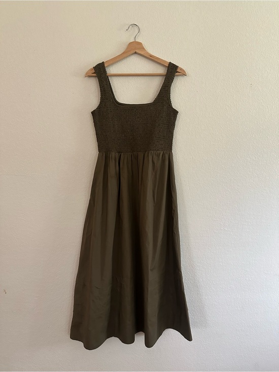 Tuckernuck Dresses & Skirts - Tuckernuck Smocked Olive Green Square-Neck Midi Dress